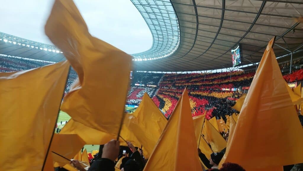 Fahnen bei Berlin NFL Game